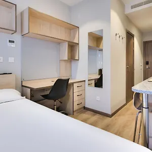 Hostel Livensa Living Feria, Màlaga
